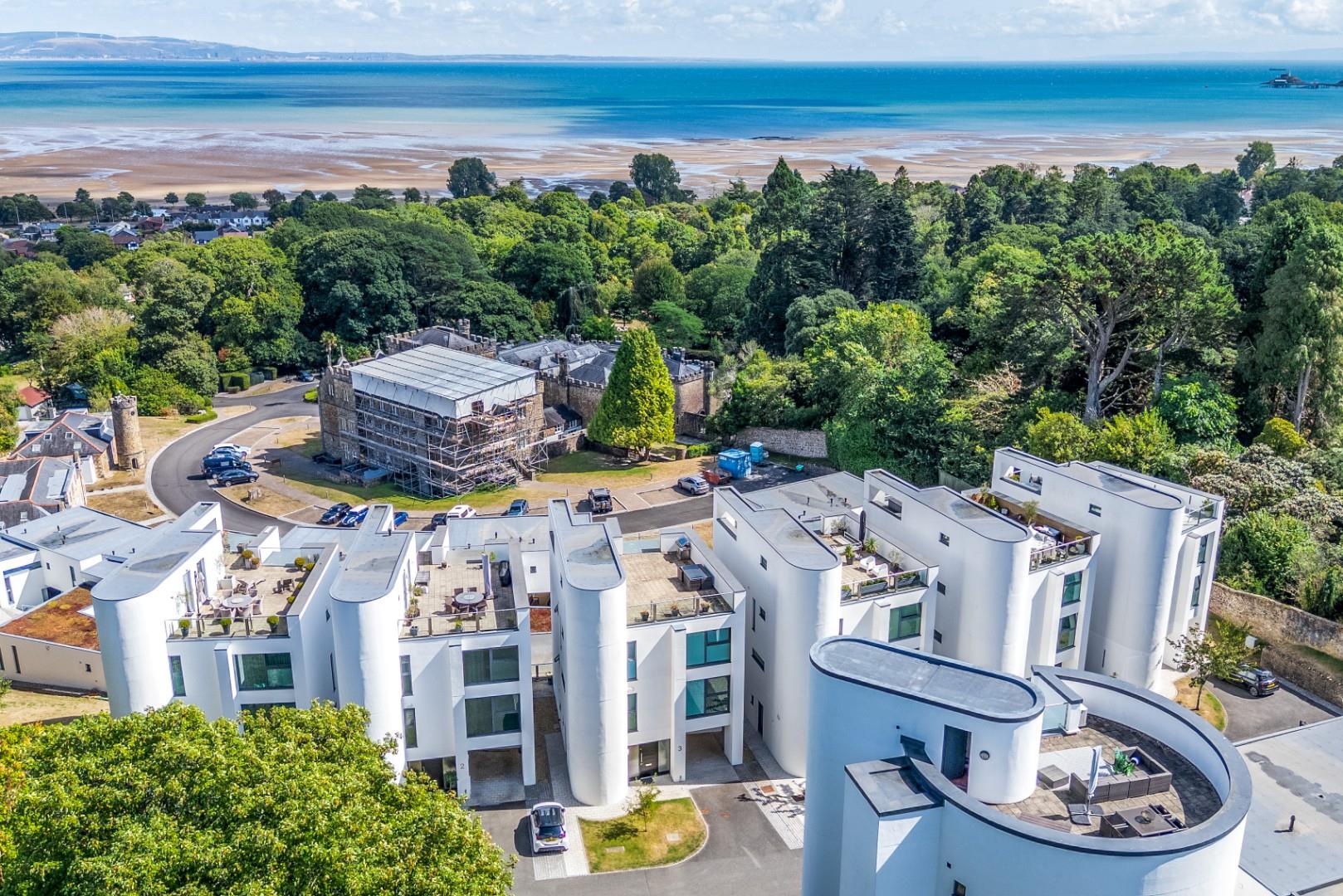 Upper Castle View, Blackpill, Swansea, SA3 5BY